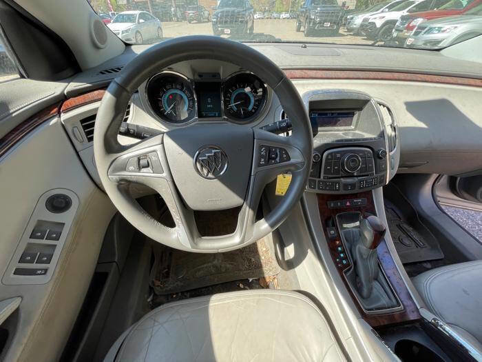 Used 2011 Buick LaCrosse CXL FWD image 33