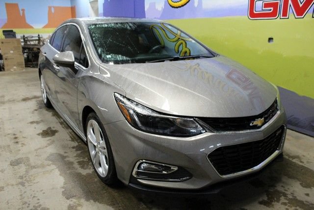 Used 2017 Chevrolet Cruze Premier w/ Premier True North Edition FWD image 4