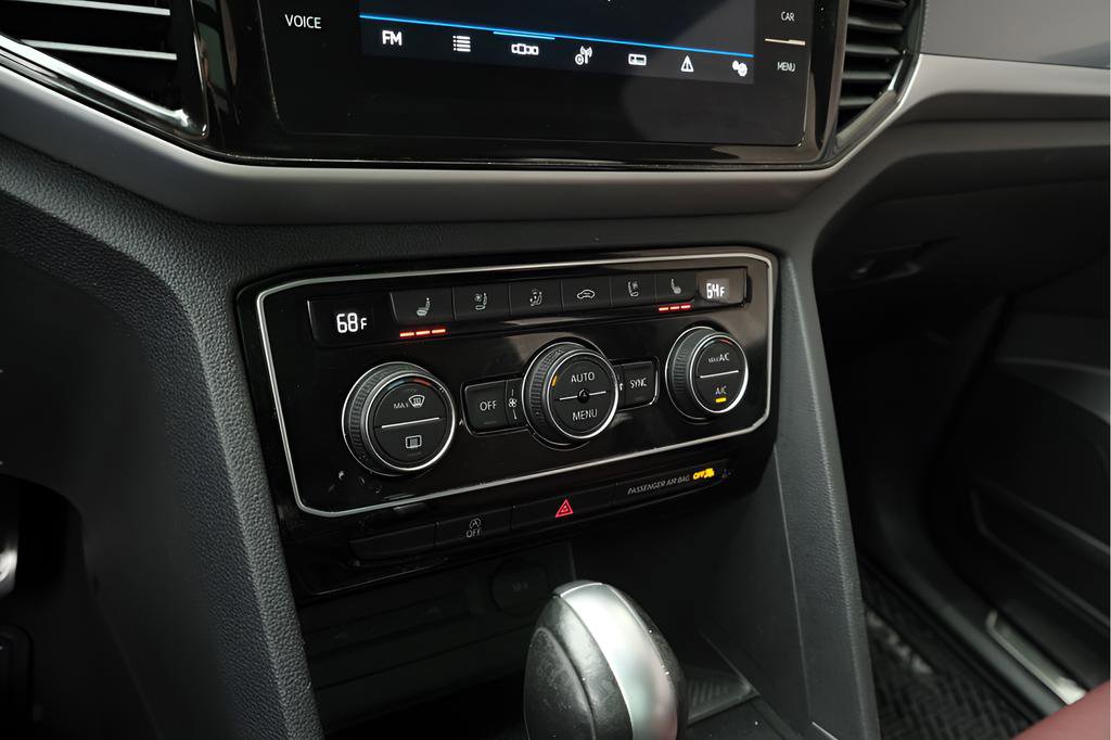 Used 2023 Volkswagen Atlas Cross Sport SEL Premium R-Line image 17