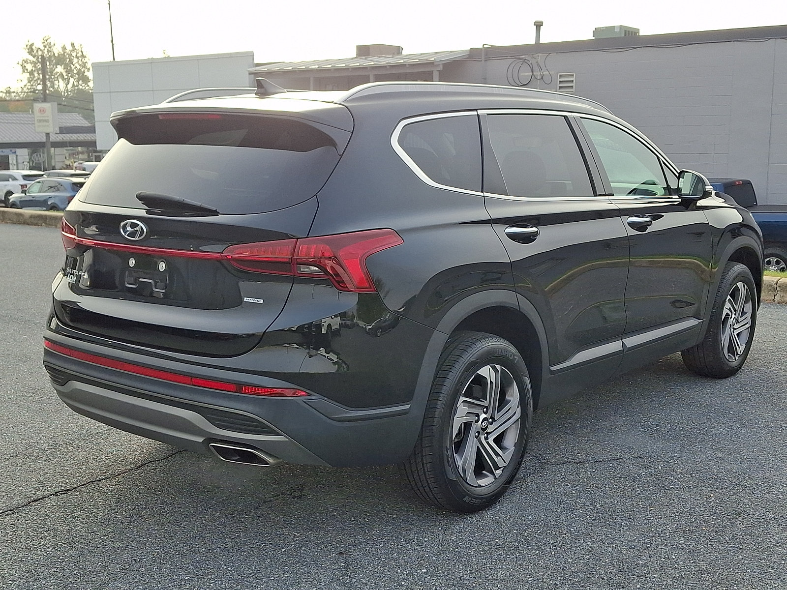 Certified 2023 Hyundai Santa Fe SEL AWD/4WD image 5