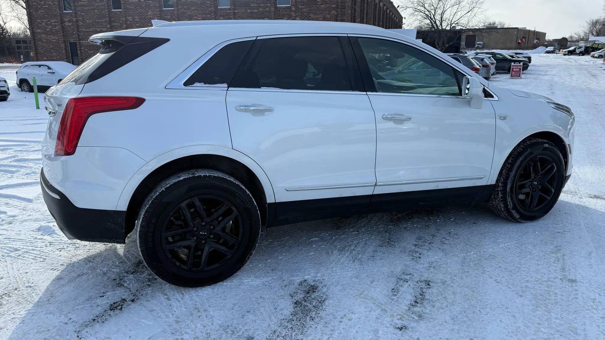 Used 2017 Cadillac XT5 Luxury image 10