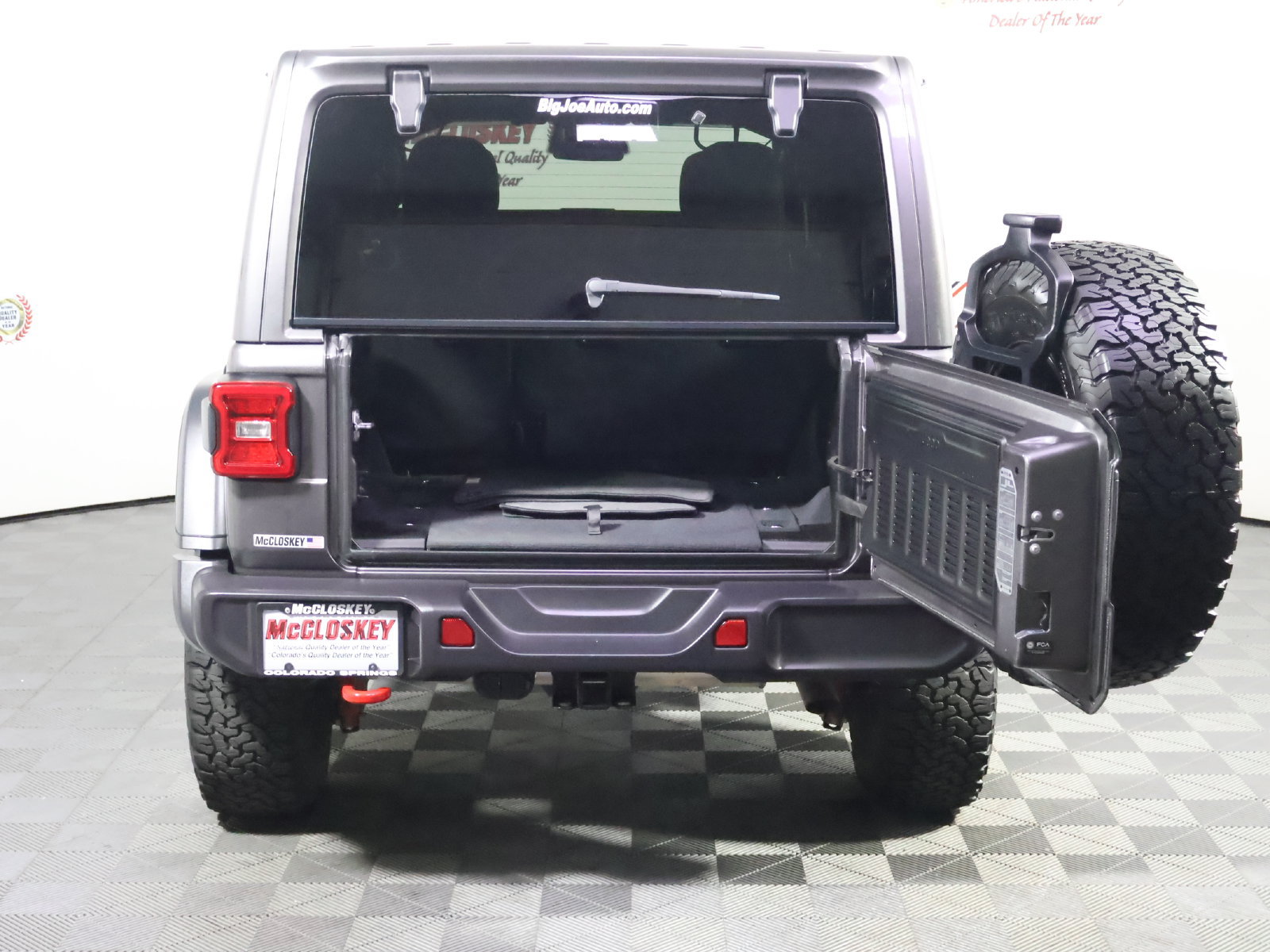 Used 2025 Jeep Wrangler Unlimited Rubicon AWD/4WD image 10