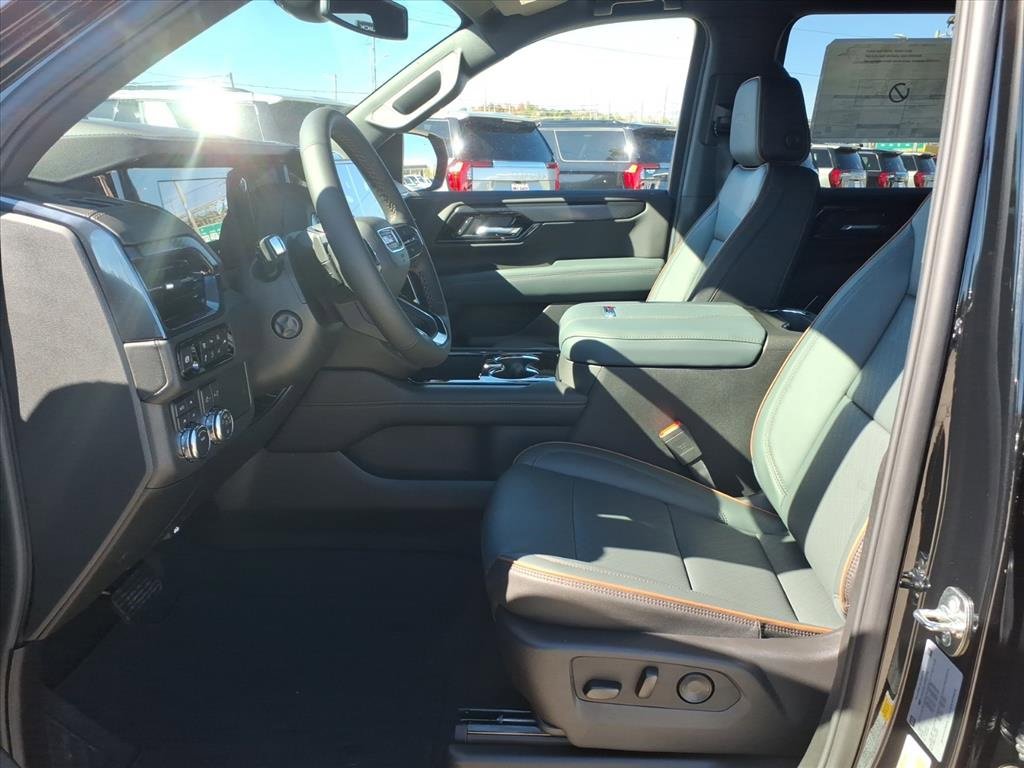 New 2026 GMC Yukon XL AT4 image 11