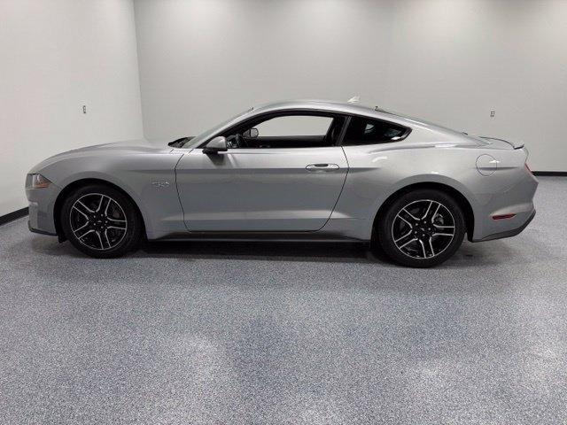 Used 2022 Ford Mustang GT Premium w/ Equipment Group 401A RWD image 9