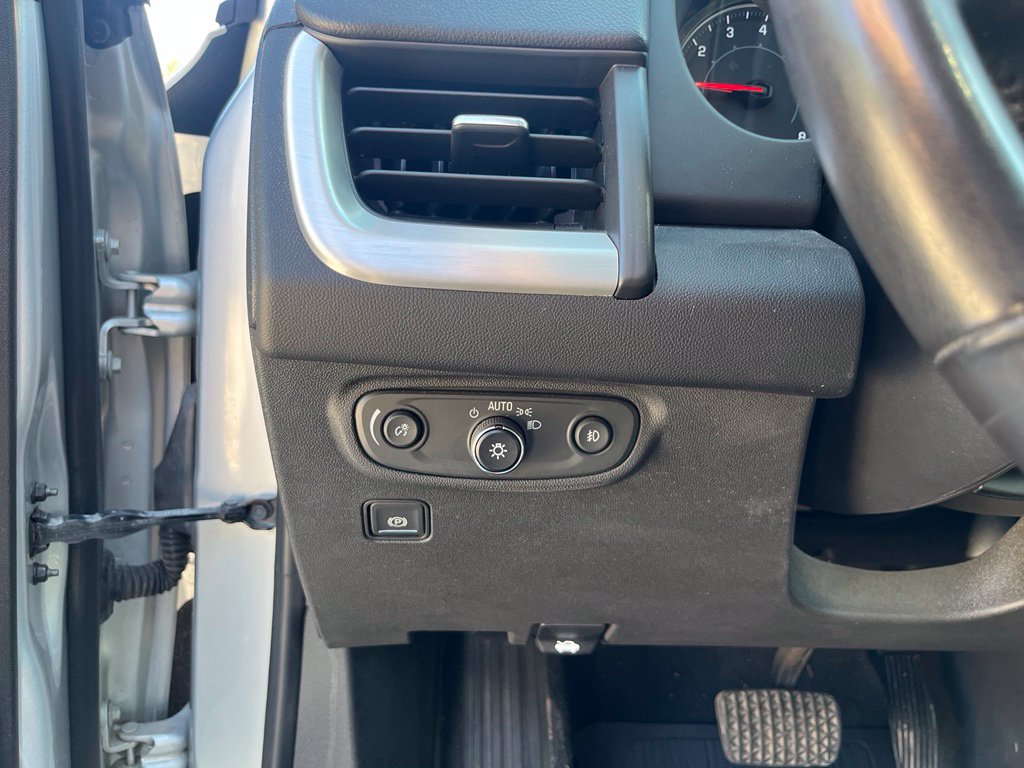 Used 2022 GMC Terrain SLT w/ LPO, Floor Liner Package AWD/4WD image 24