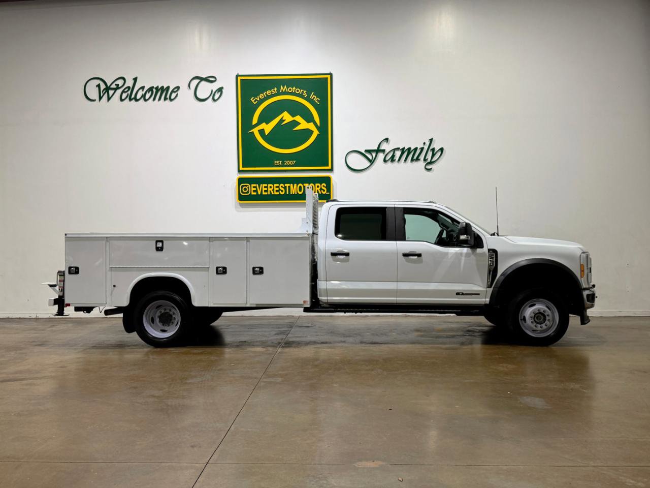 Used 2023 Ford F450 XL AWD/4WD image 9