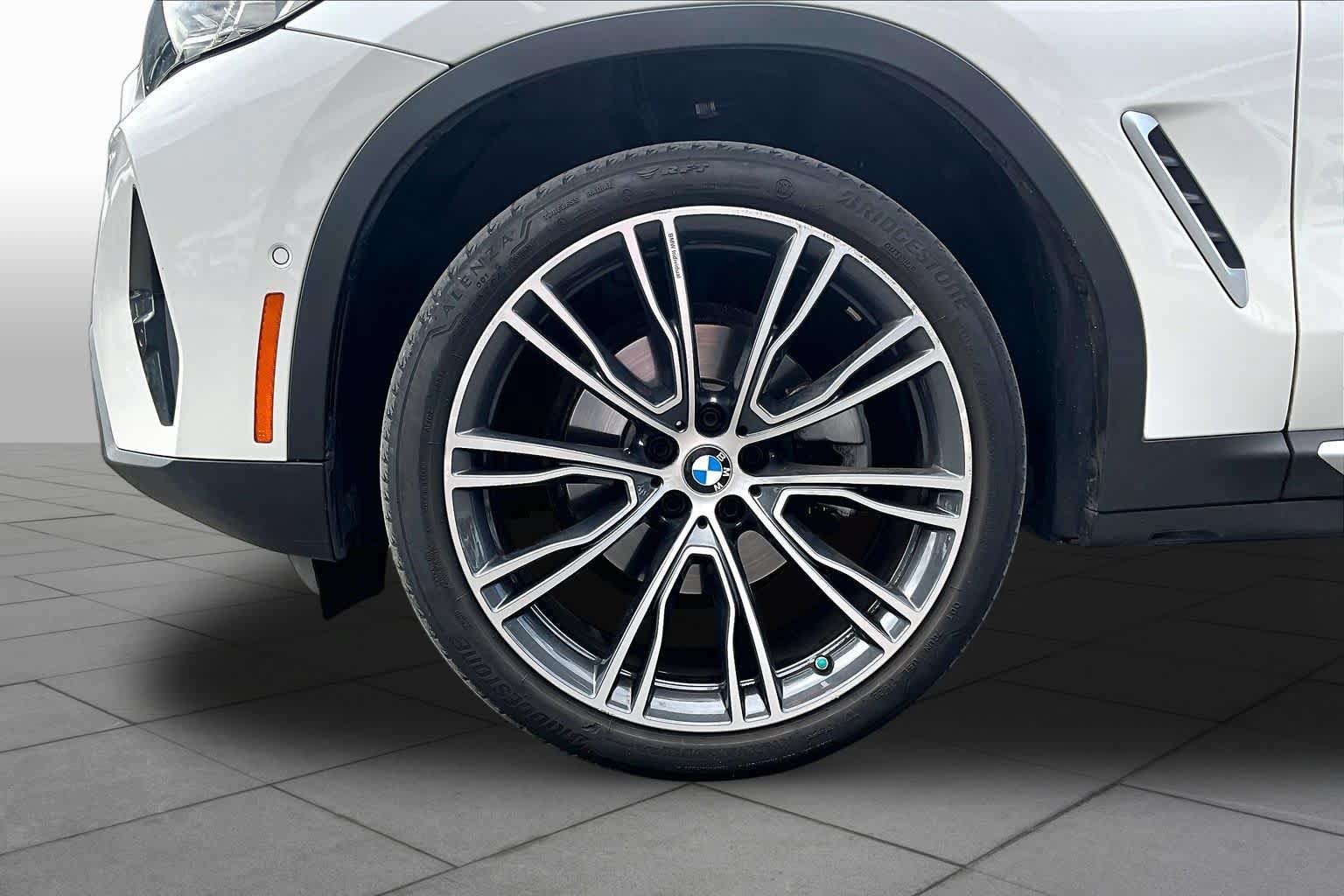 Used 2023 BMW X3 xDrive30i w/ Premium Package w/ZPA AWD/4WD image 11