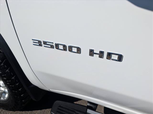 Used 2024 Chevrolet Silverado 3500 LT w/ Convenience Package AWD/4WD image 10