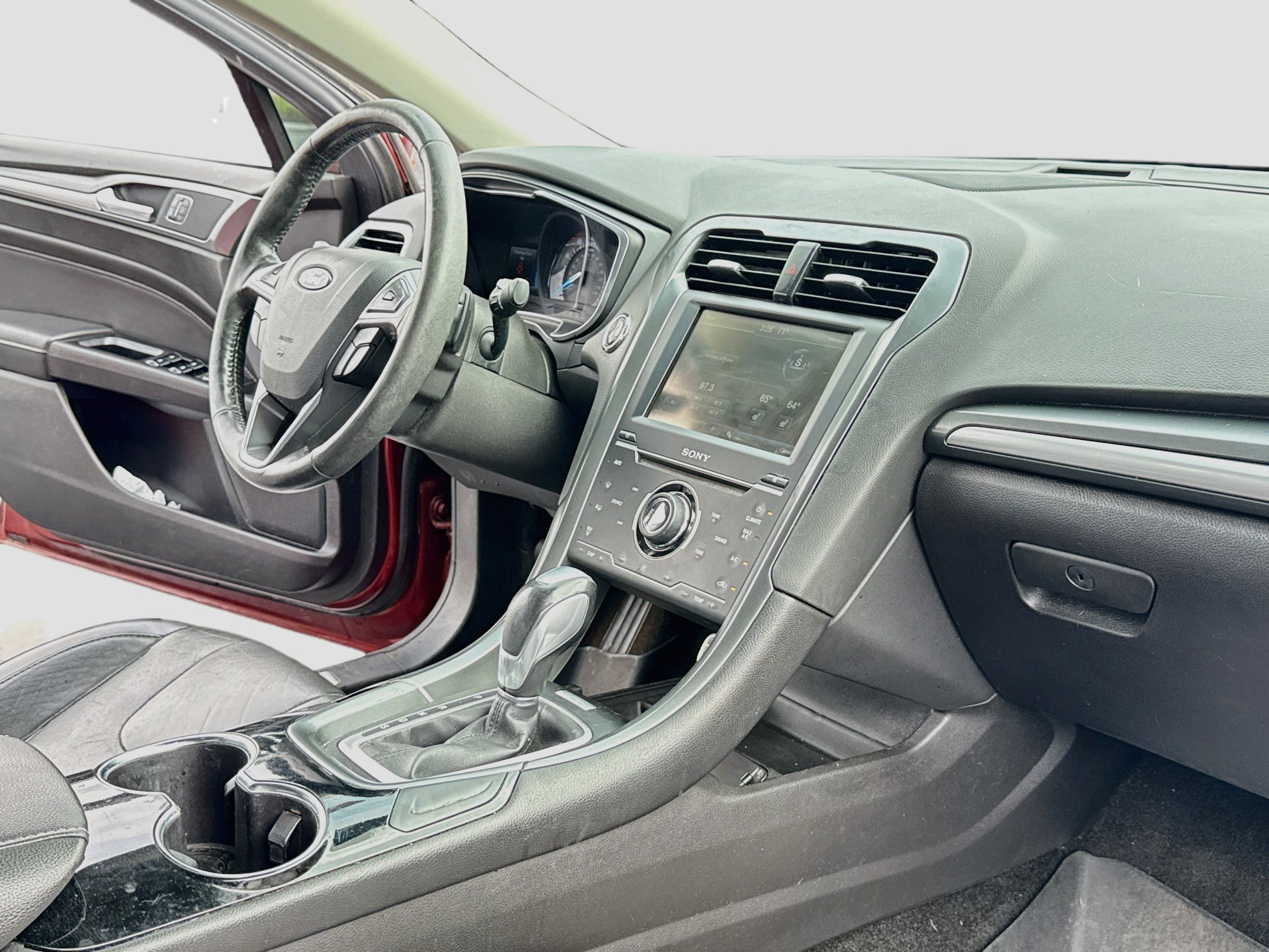 Used 2014 Ford Fusion Titanium FWD image 17