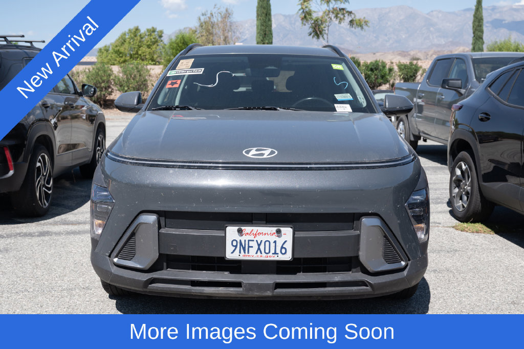 Used 2024 Hyundai Kona SEL FWD image 2
