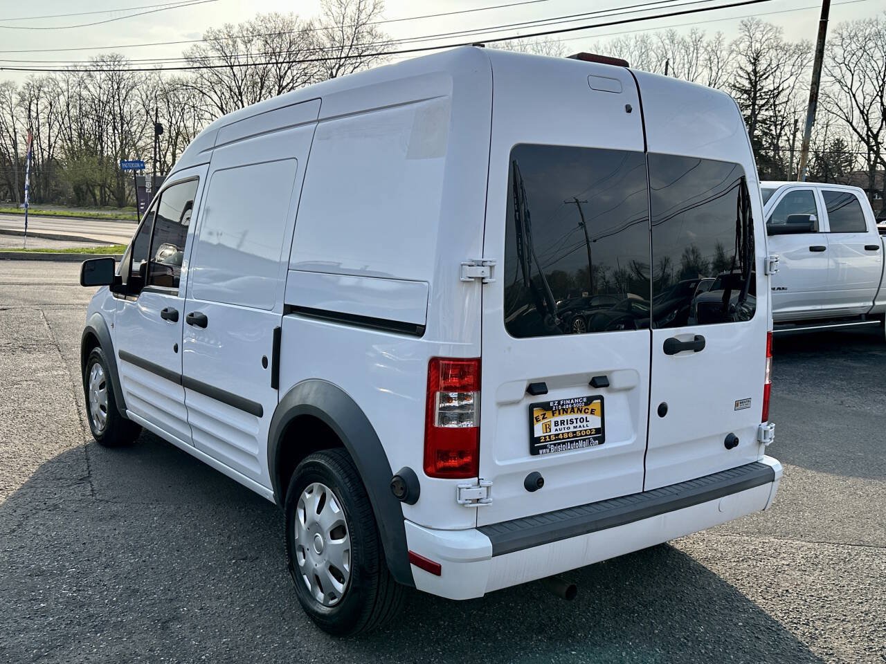 Used 2013 Ford Transit Connect XLT FWD image 3