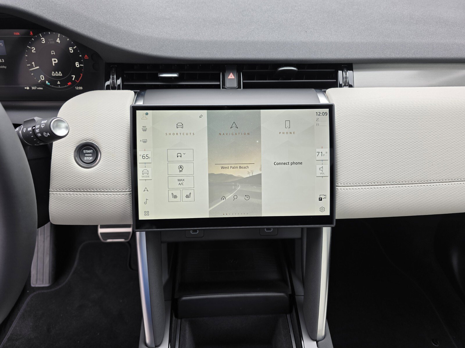 New 2026 Land Rover Discovery Sport Landmark AWD/4WD image 16