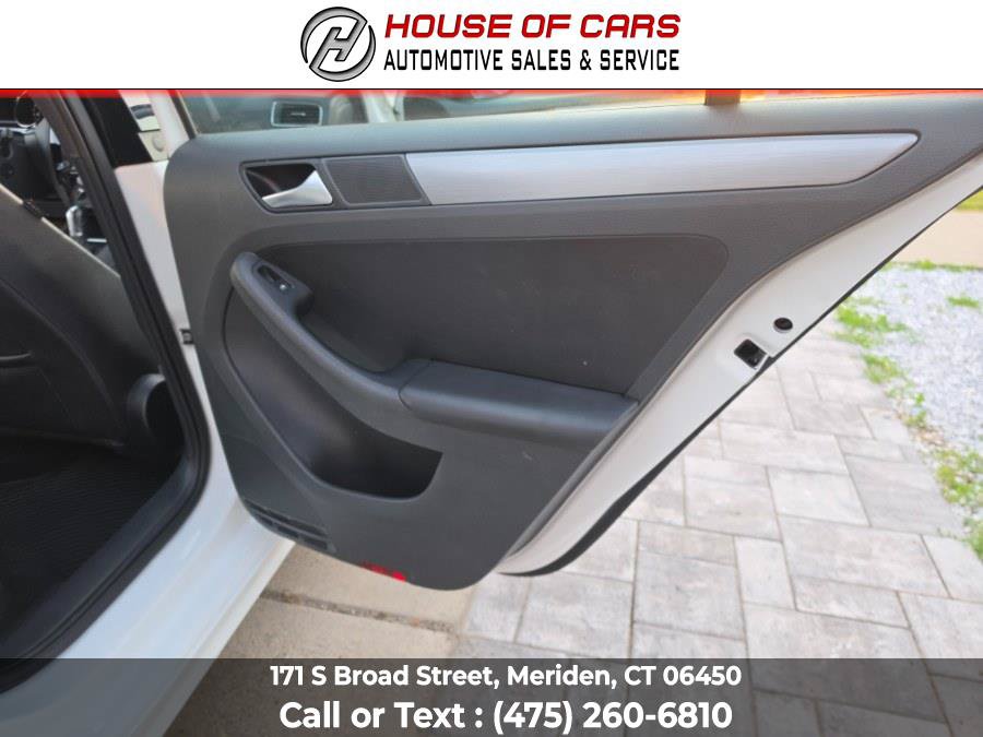 Used 2016 Volkswagen Jetta Sport FWD image 30