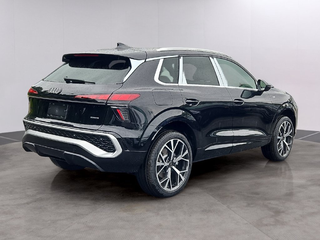New 2026 Audi Q3 quattro 2.0T AWD/4WD image 3
