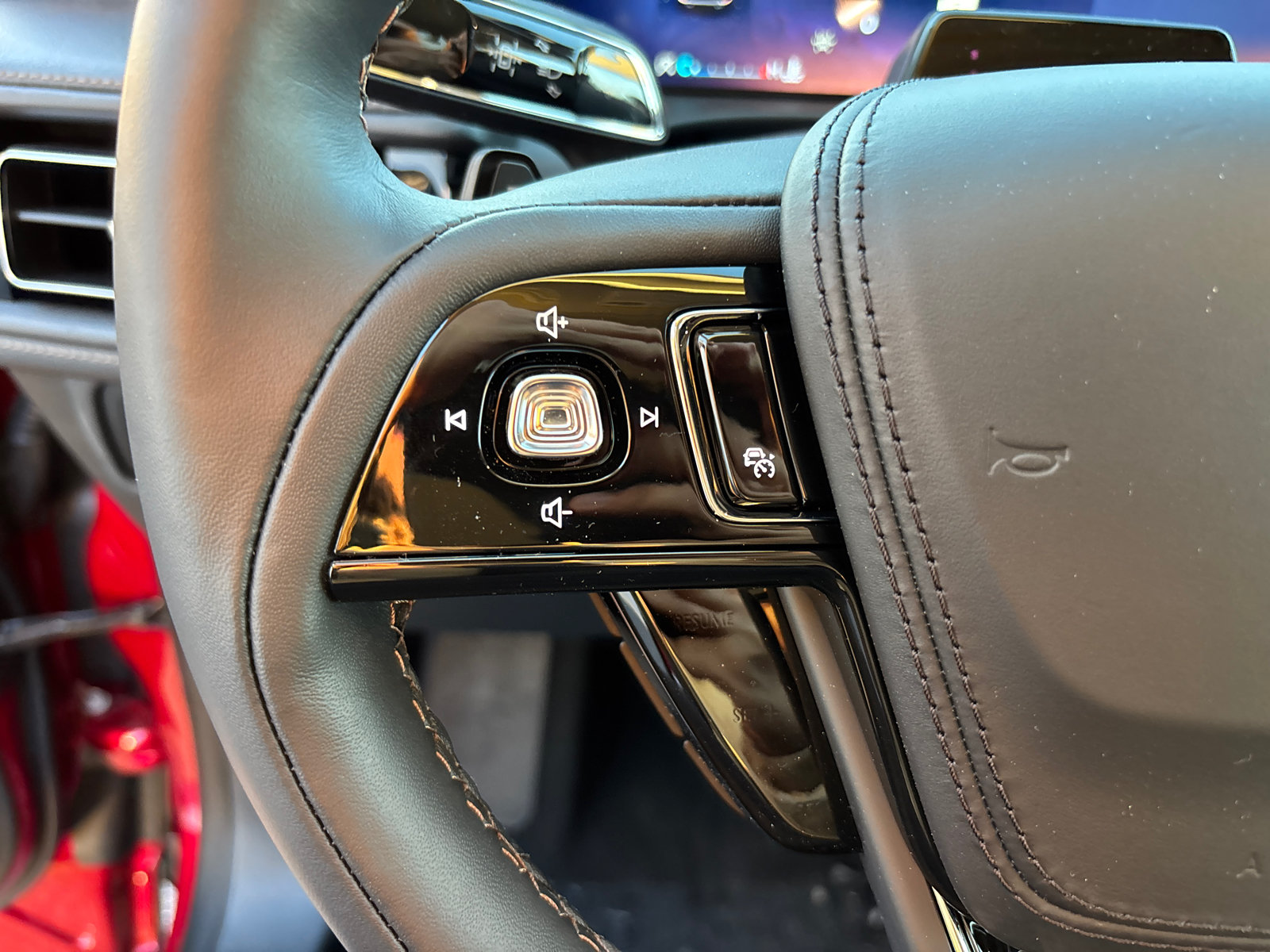 New 2027 Lincoln Aviator AWD image 16