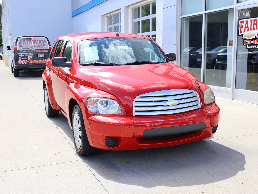 Used 2009 Chevrolet HHR LS FWD image 2