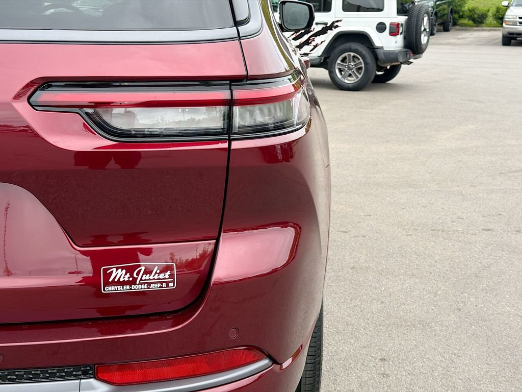 New 2026 Jeep Grand Cherokee L Limited AWD/4WD image 11