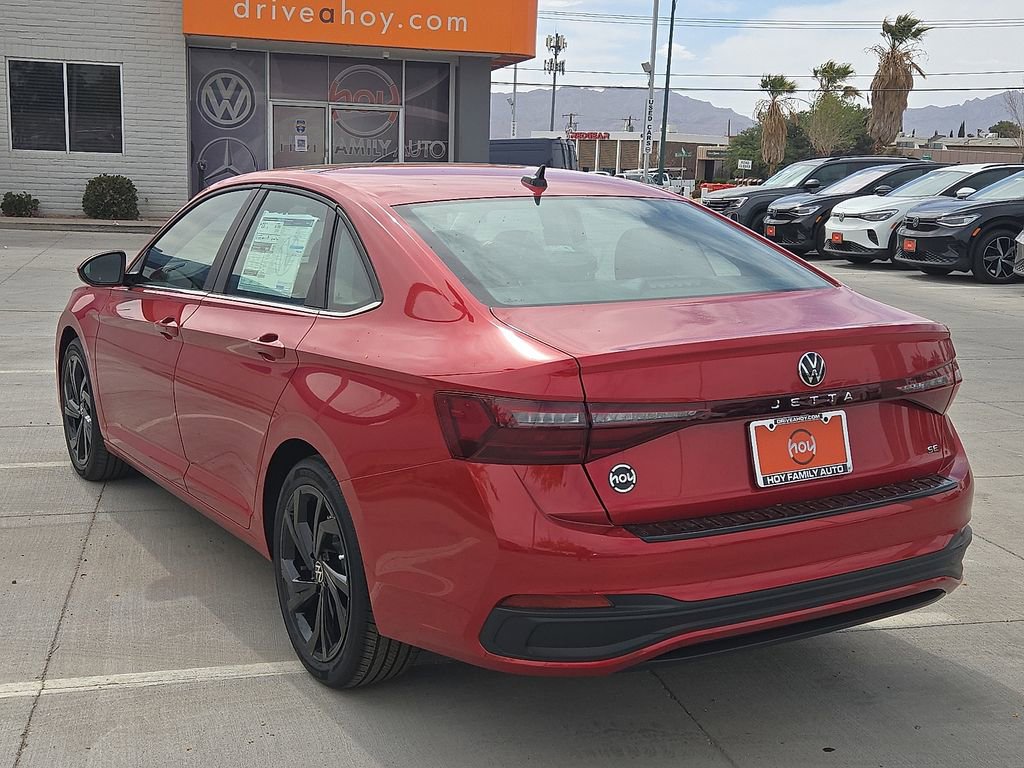 Used 2025 Volkswagen Jetta SE image 8