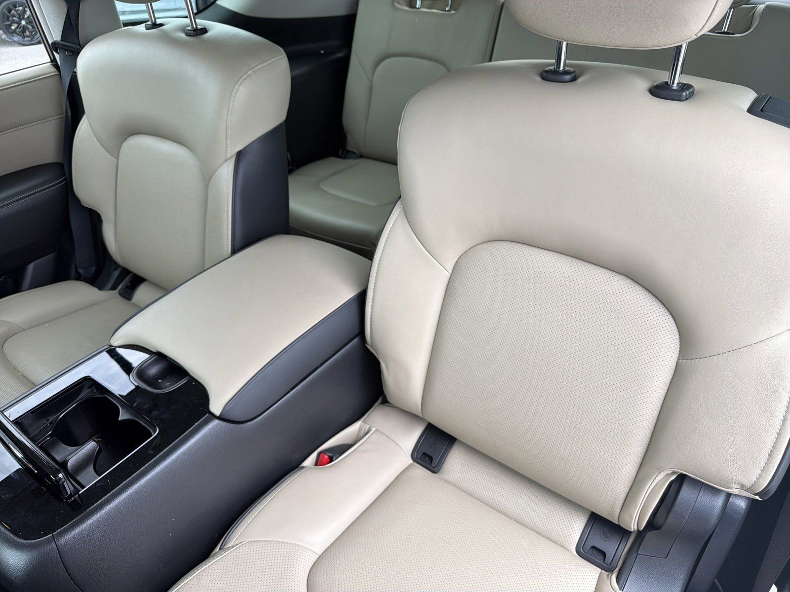 Used 2022 INFINITI QX80 Premium Select w/ Cargo Package AWD/4WD image 19