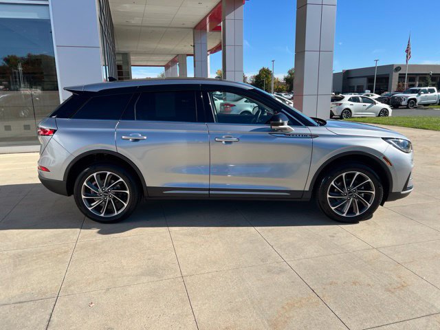 Used 2024 Lincoln Corsair AWD w/ Equipment Group 101A image 10
