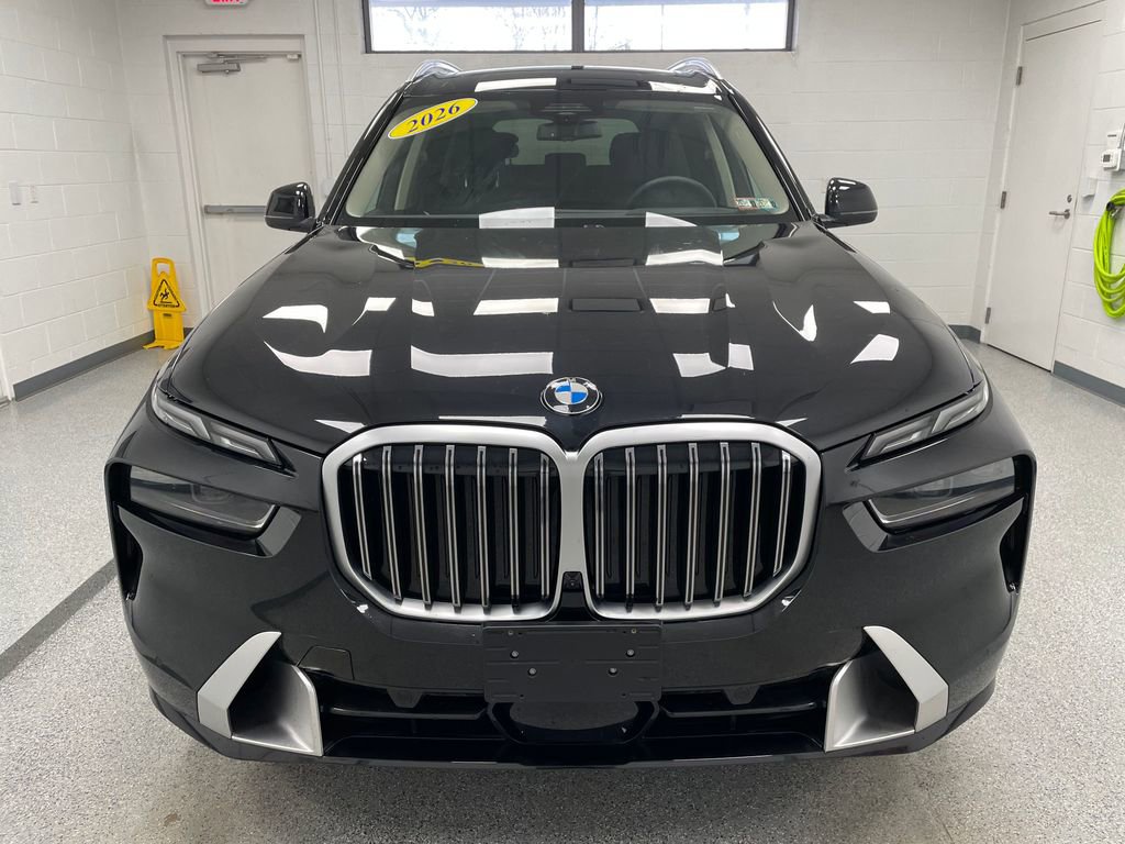 Certified 2026 BMW X7 xDrive40i AWD/4WD image 2