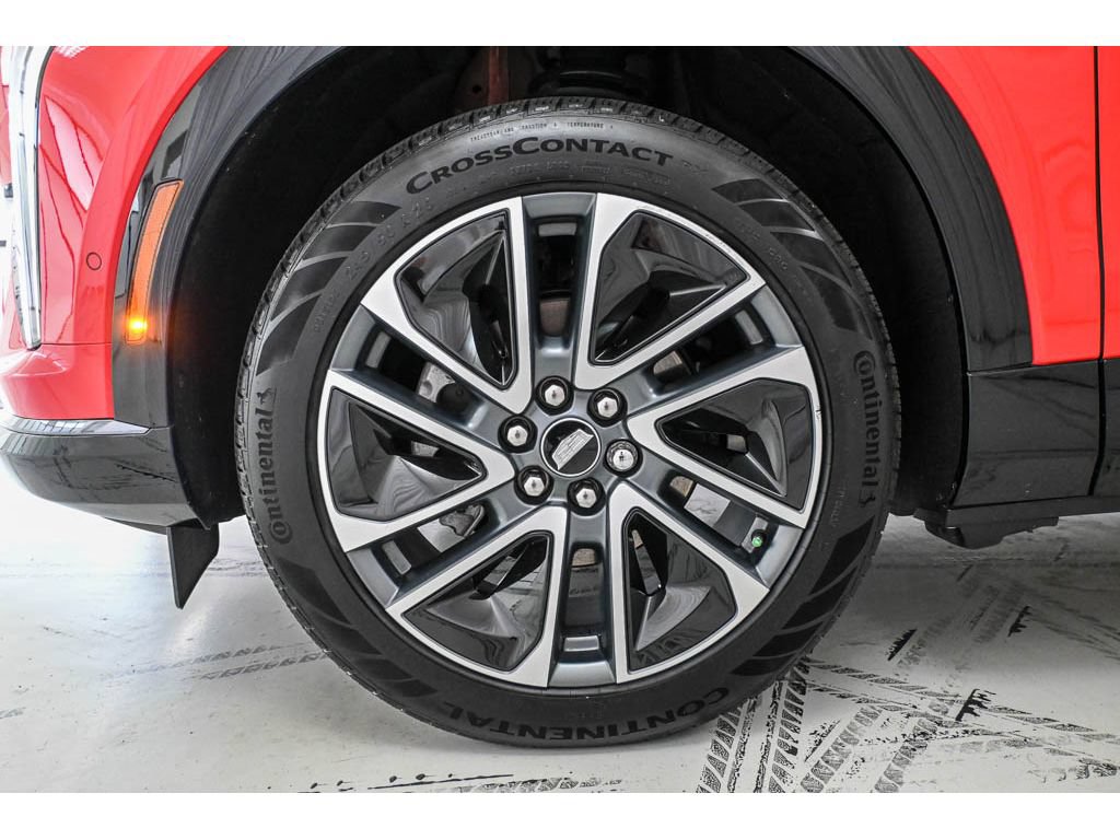 Certified 2025 Cadillac Optiq Sport 1 AWD/4WD image 24