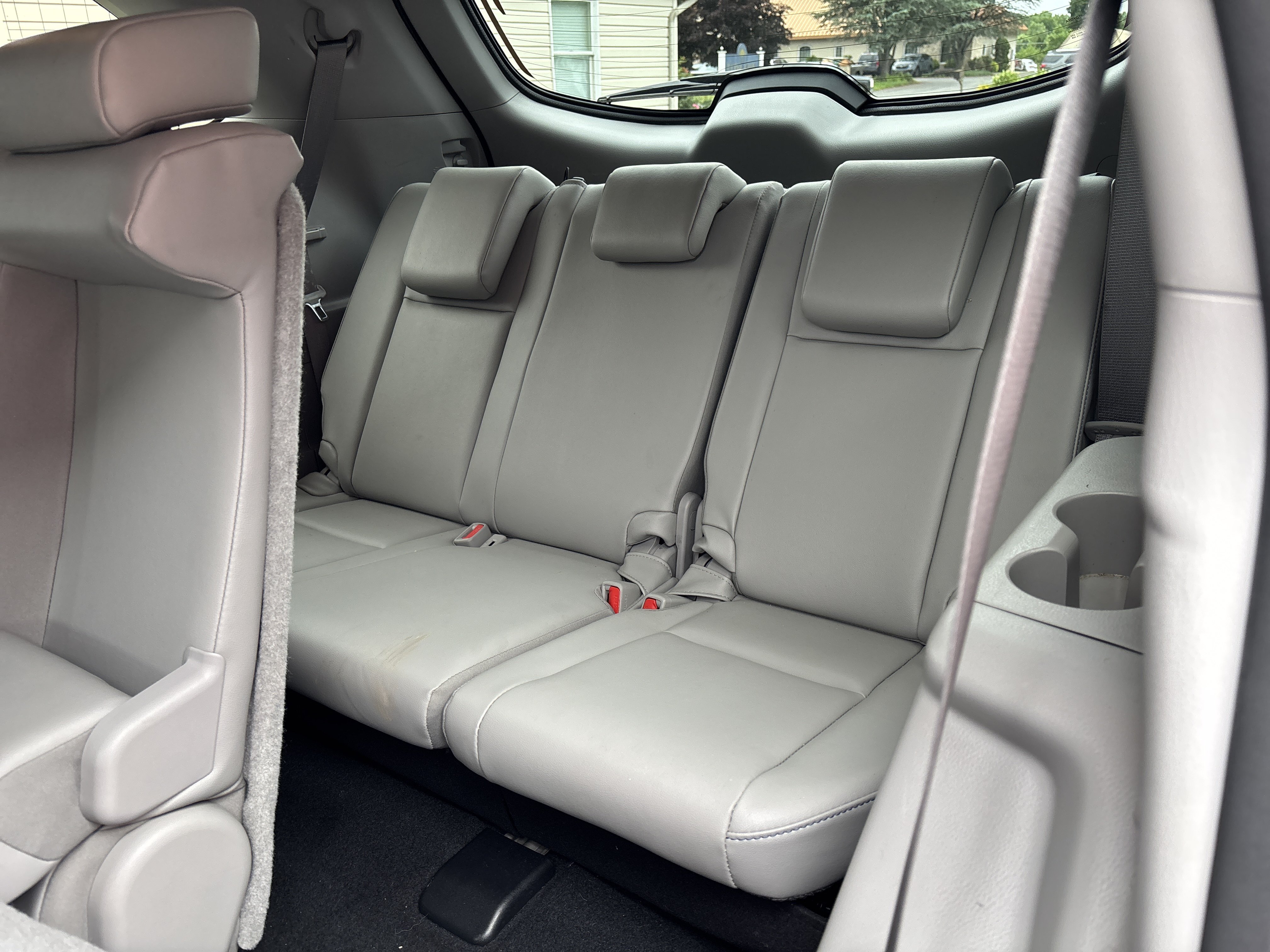 Used 2019 Toyota Highlander XLE AWD/4WD image 15