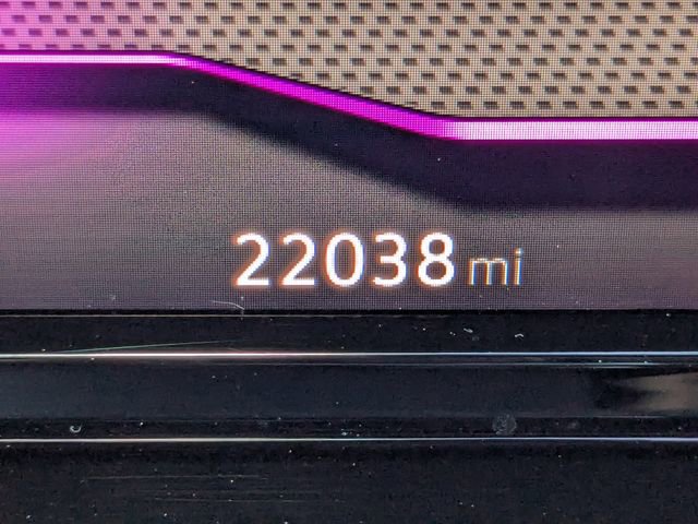 Used 2023 Volkswagen Golf 20th Anniversary Edition image 34