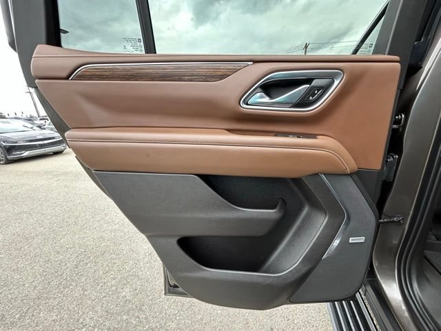 Used 2021 Chevrolet Tahoe High Country w/ Premium Package AWD/4WD image 48