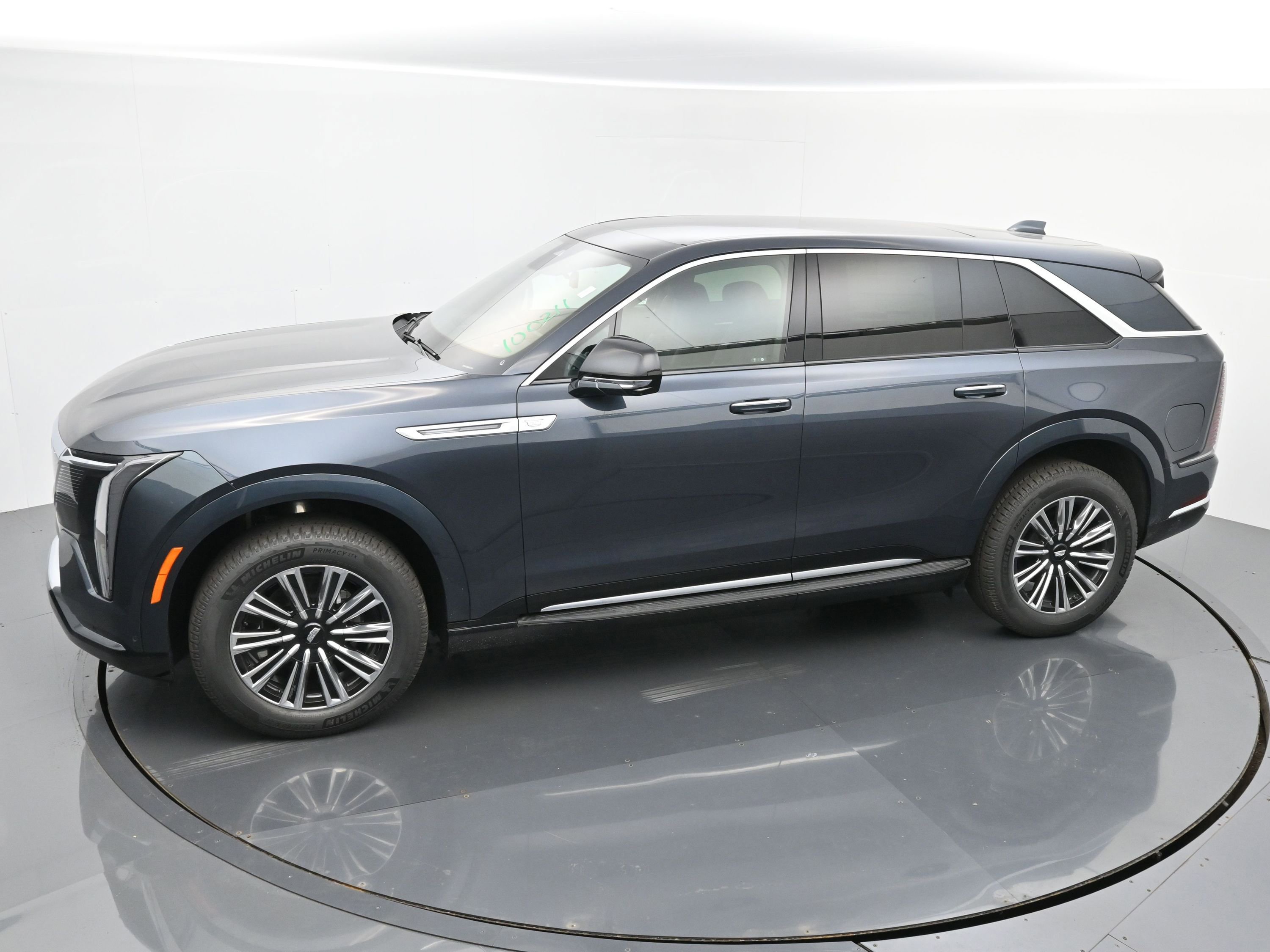 New 2026 Cadillac Escalade IQ Luxury 1 w/ LPO, Floor Liner Package image 24