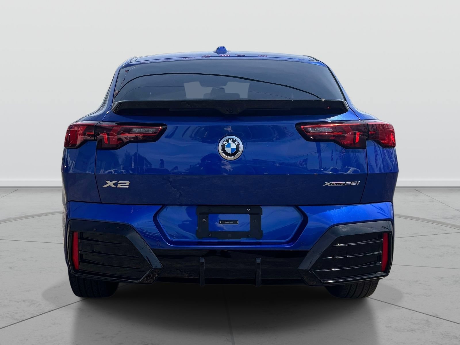 Used 2026 BMW X2 xDrive28i AWD/4WD image 7