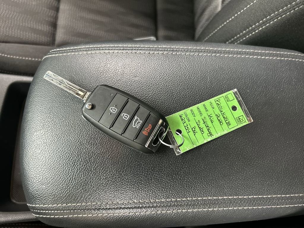 Used 2020 Kia Sportage LX AWD/4WD image 12