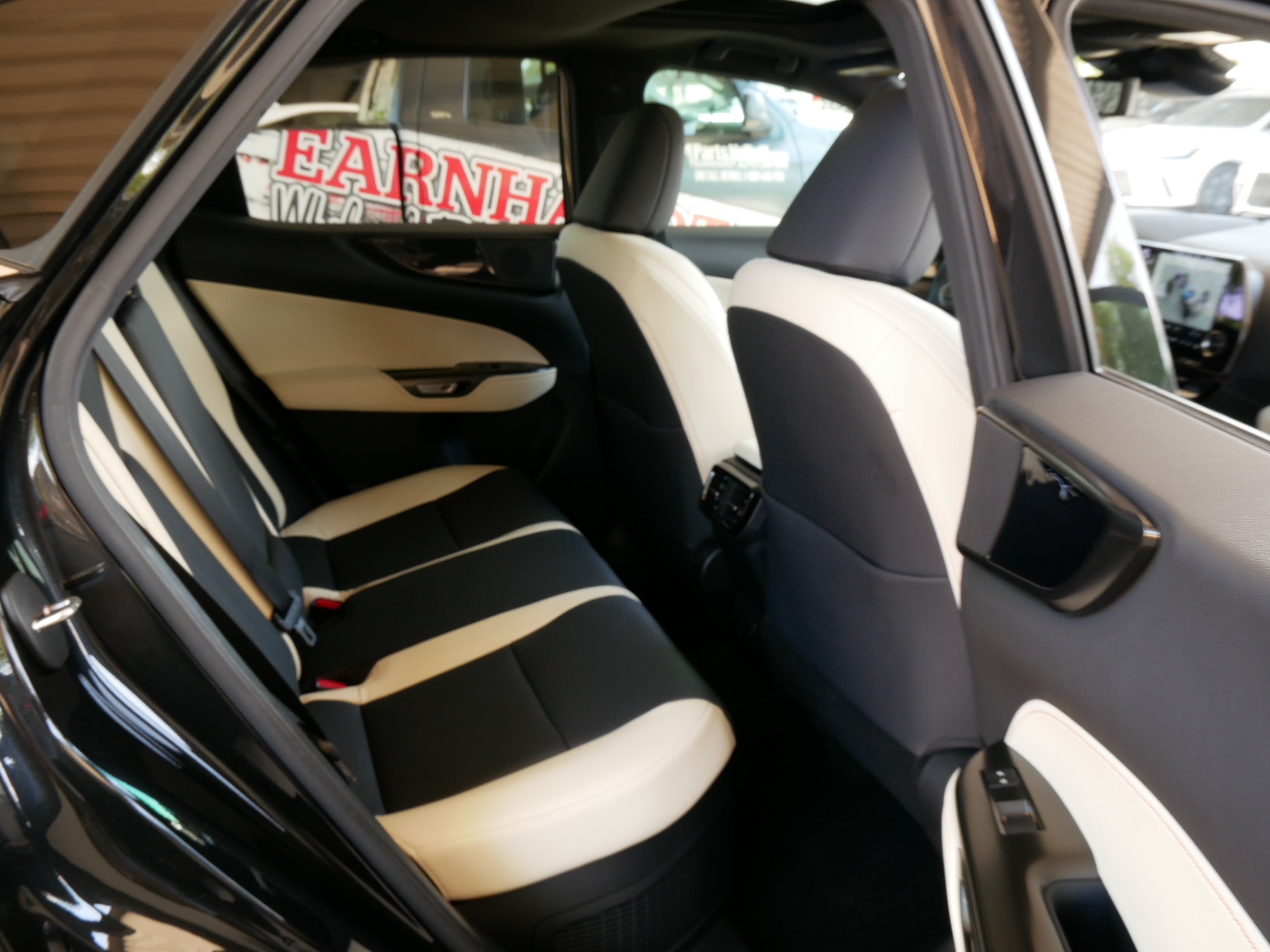 Used 2024 Lexus NX 350h AWD image 16