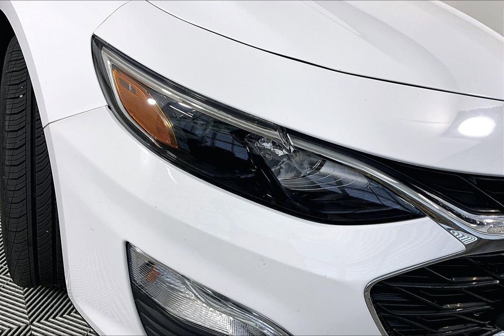 Used 2021 Chevrolet Malibu RS FWD image 26