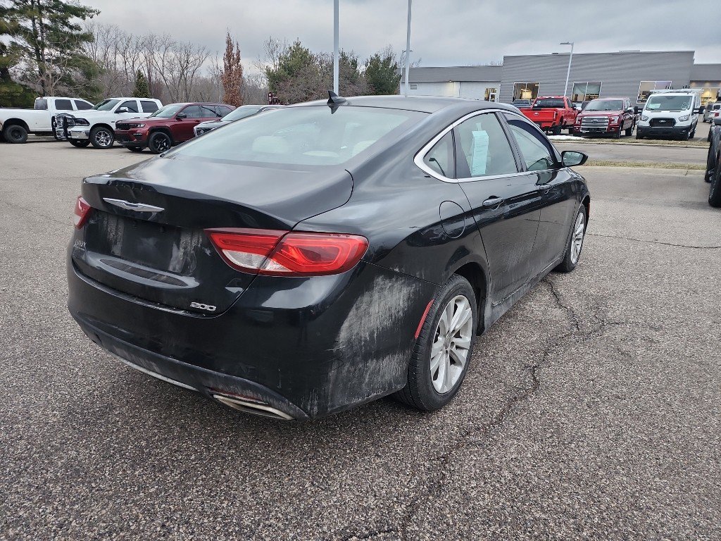 Used 2016 Chrysler 200 Limited Platinum w/ Comfort & Convenience Group image 7
