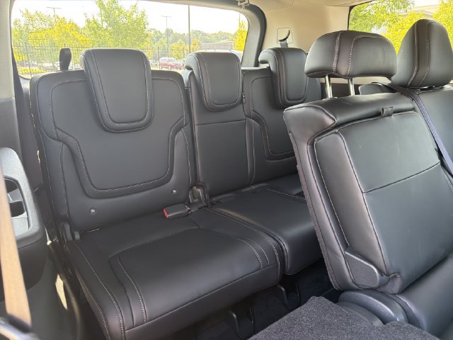 Certified 2025 Nissan Armada SV AWD/4WD image 18
