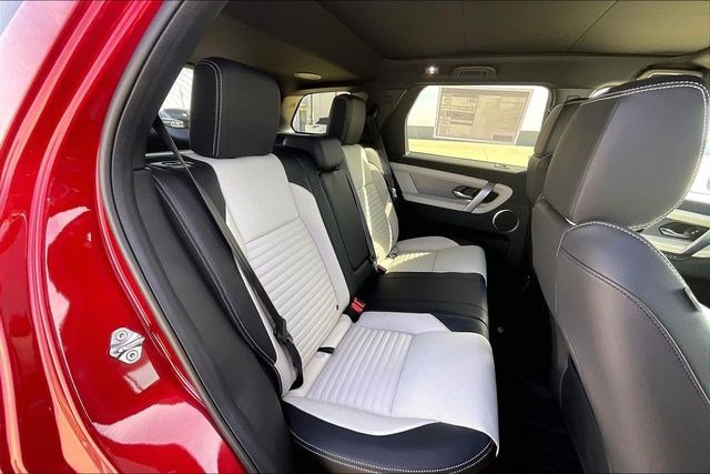 New 2026 Land Rover Discovery Sport Landmark image 11