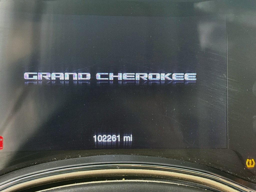 Used 2016 Jeep Grand Cherokee Laredo w/ Quick Order Package 23E AWD/4WD image 13