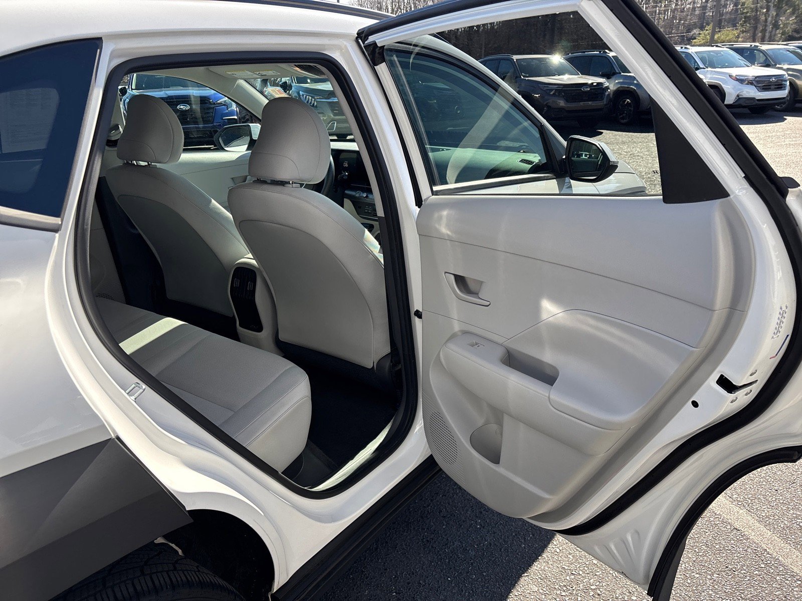 Used 2024 Hyundai Kona SEL image 37