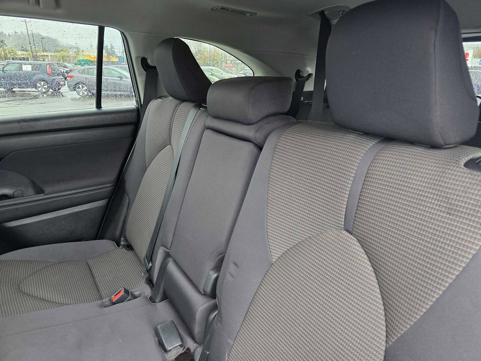 Used 2023 Toyota Highlander LE AWD/4WD image 19