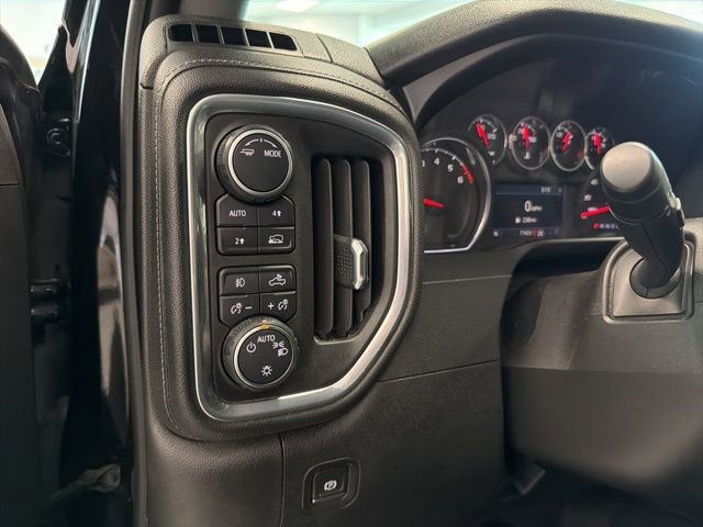 Used 2021 Chevrolet Silverado 1500 RST AWD/4WD image 17