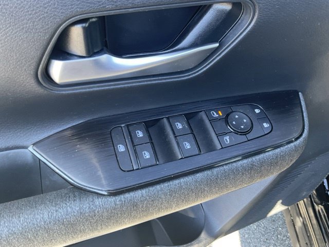 Used 2026 Nissan Kicks SV w/ SV Premium Package AWD/4WD image 11