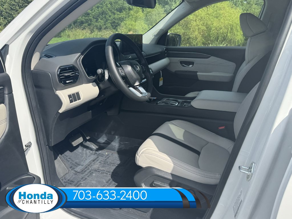 New 2026 Honda Pilot Touring image 27