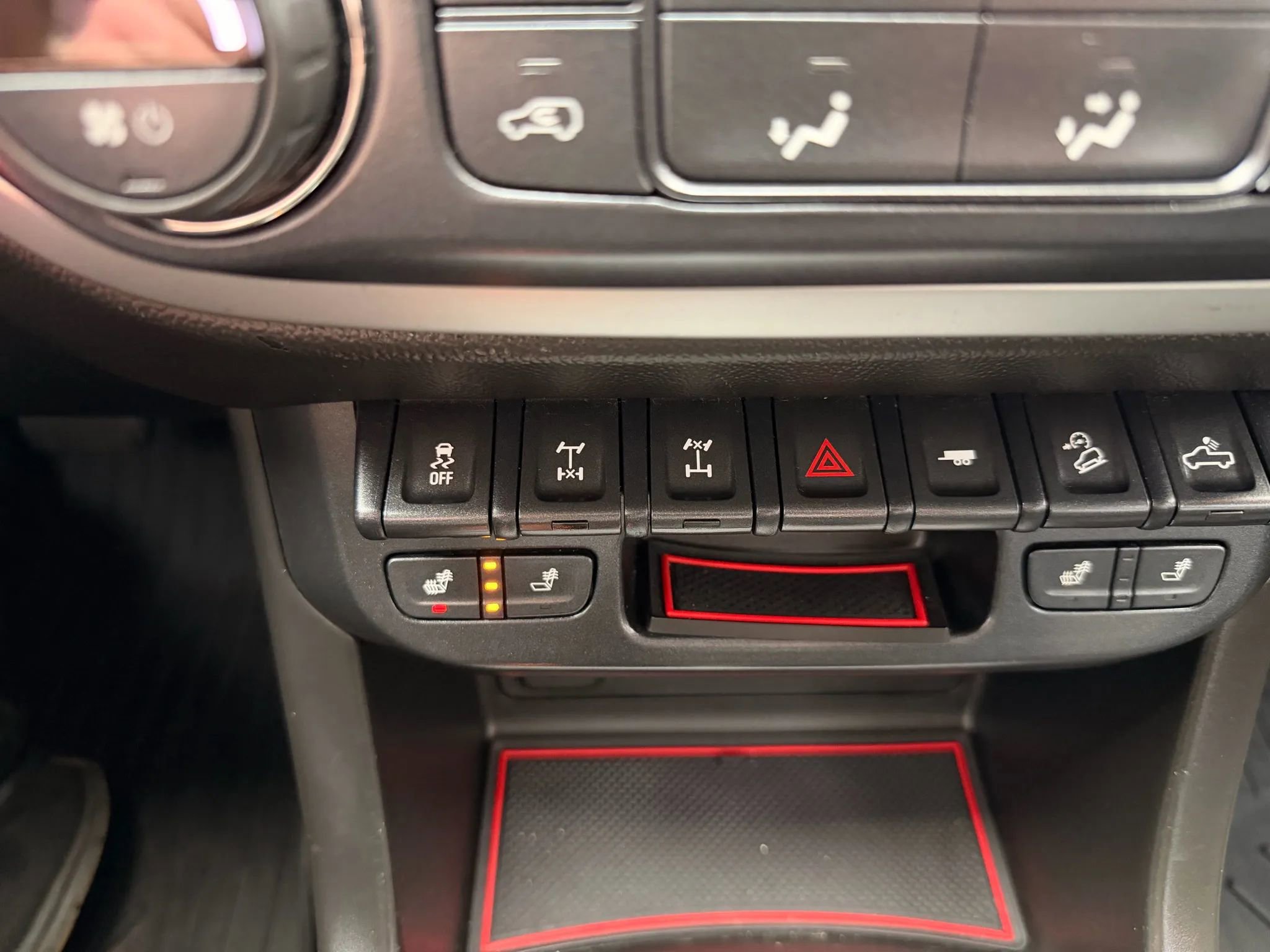 Used 2018 Chevrolet Colorado ZR2 image 19