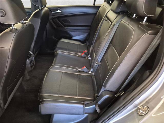Used 2021 Volkswagen Tiguan SE R-Line FWD image 22