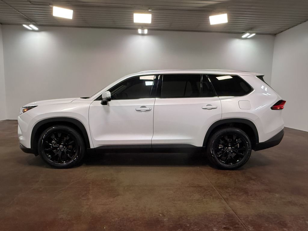 Used 2024 Toyota Grand Highlander AWD image 27