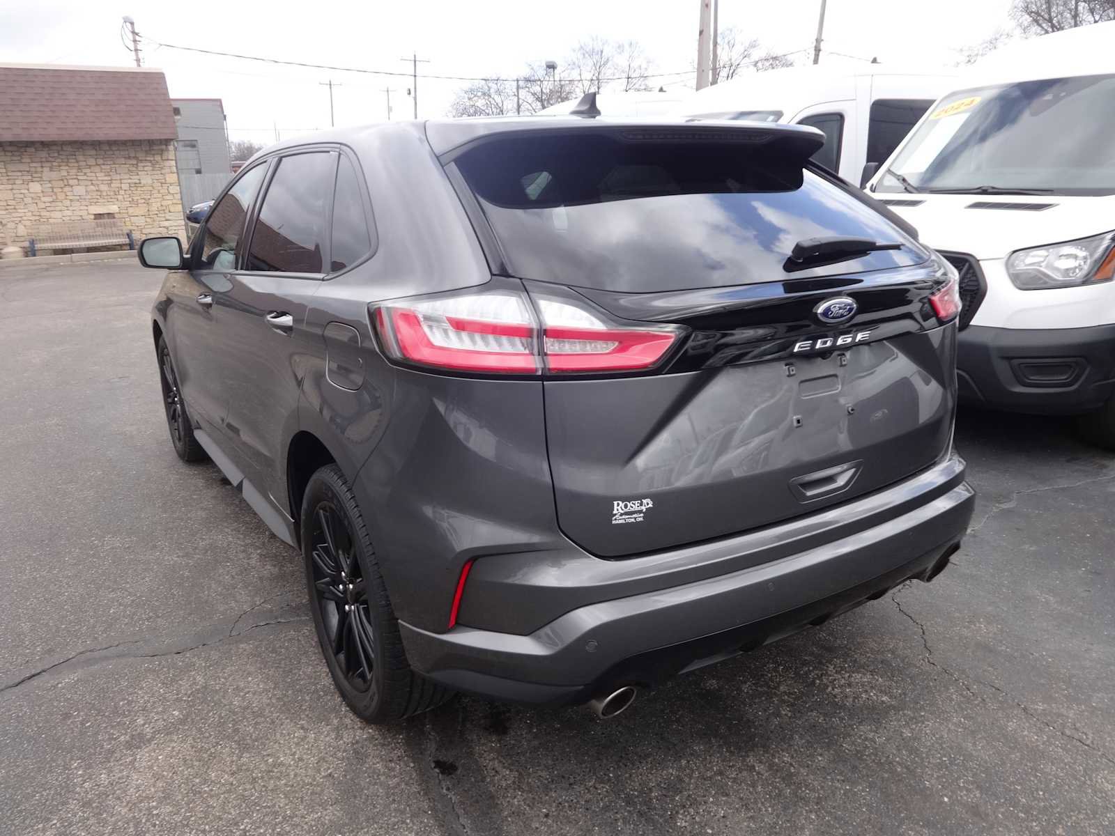 Used 2021 Ford Edge ST-Line image 6