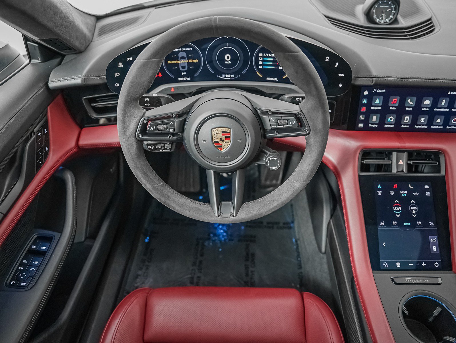 Certified 2023 Porsche Taycan GTS AWD/4WD image 15
