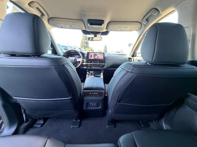 New 2026 Nissan Pathfinder SL FWD image 12