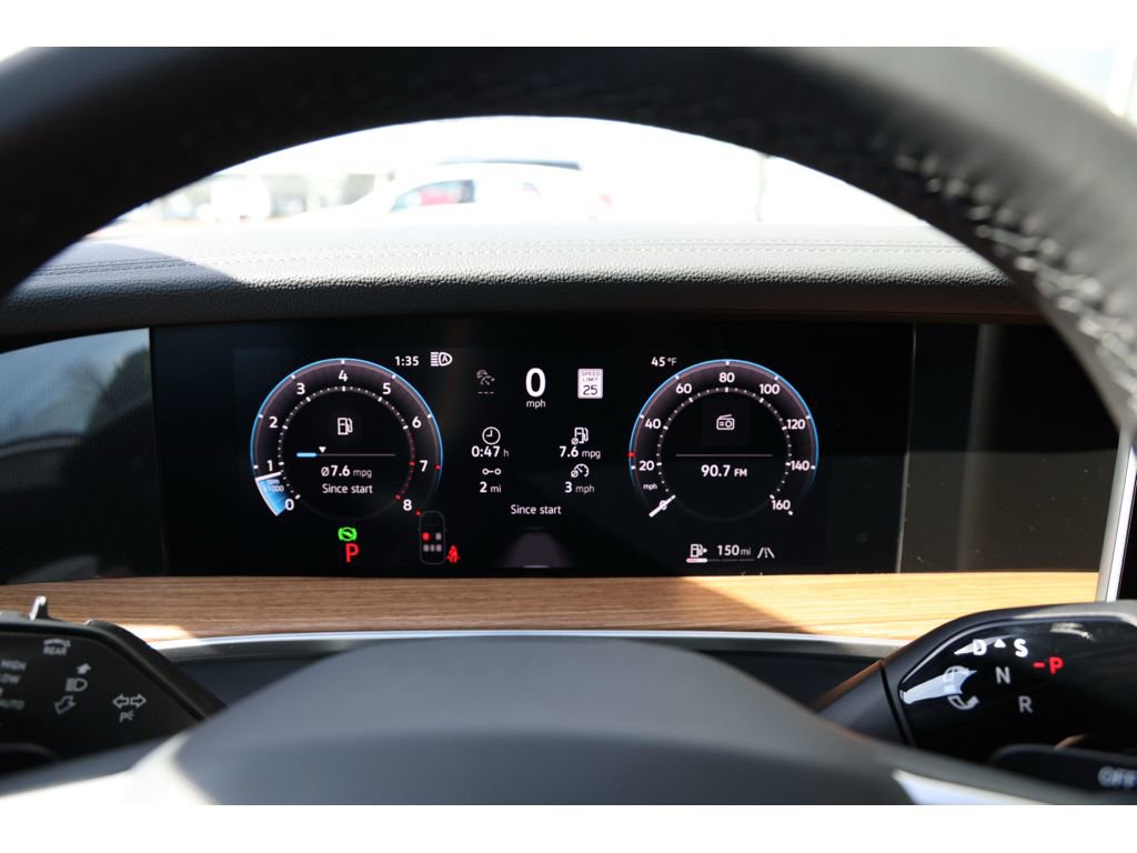 New 2026 Volkswagen Tiguan SEL R-Line image 13